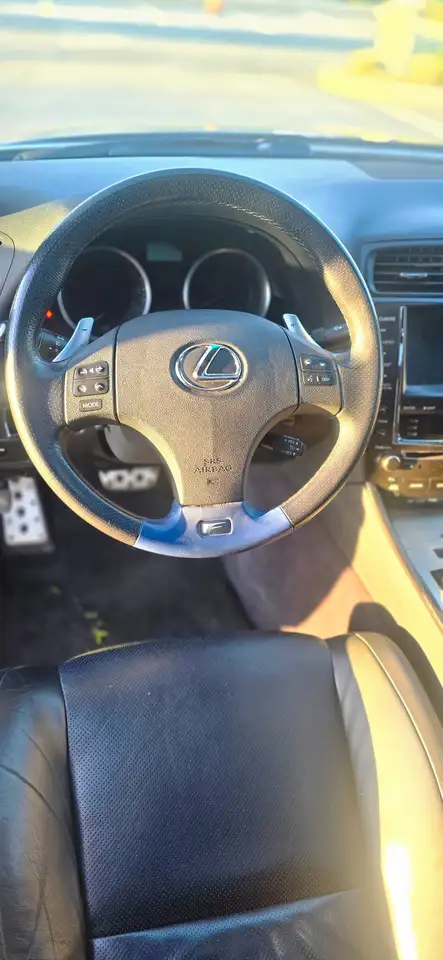 Lexus IS F снимка Lexus IS F