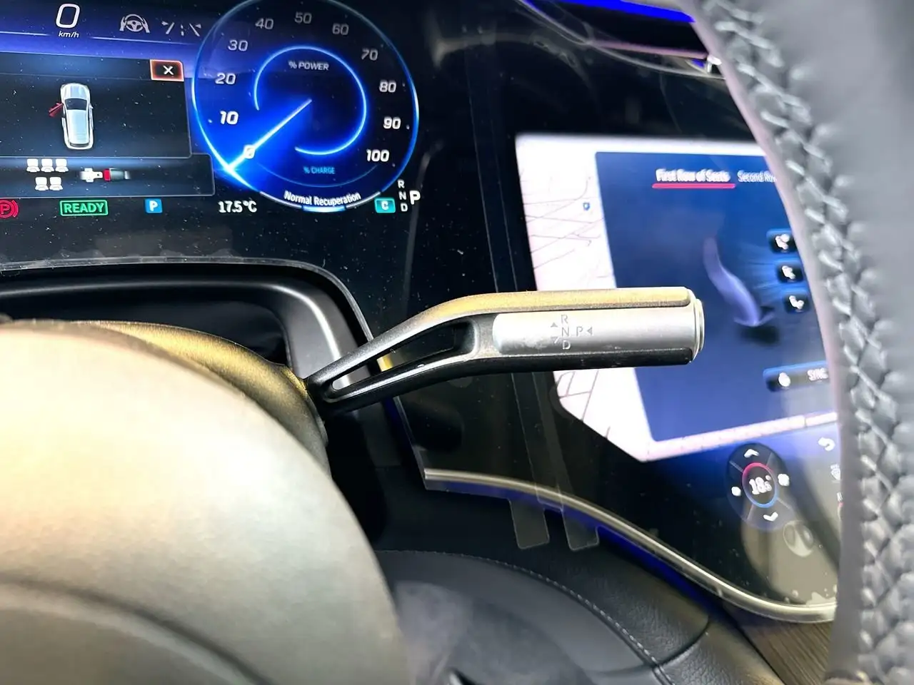 Mercedes-Benz EQS снимка Mercedes-Benz EQS