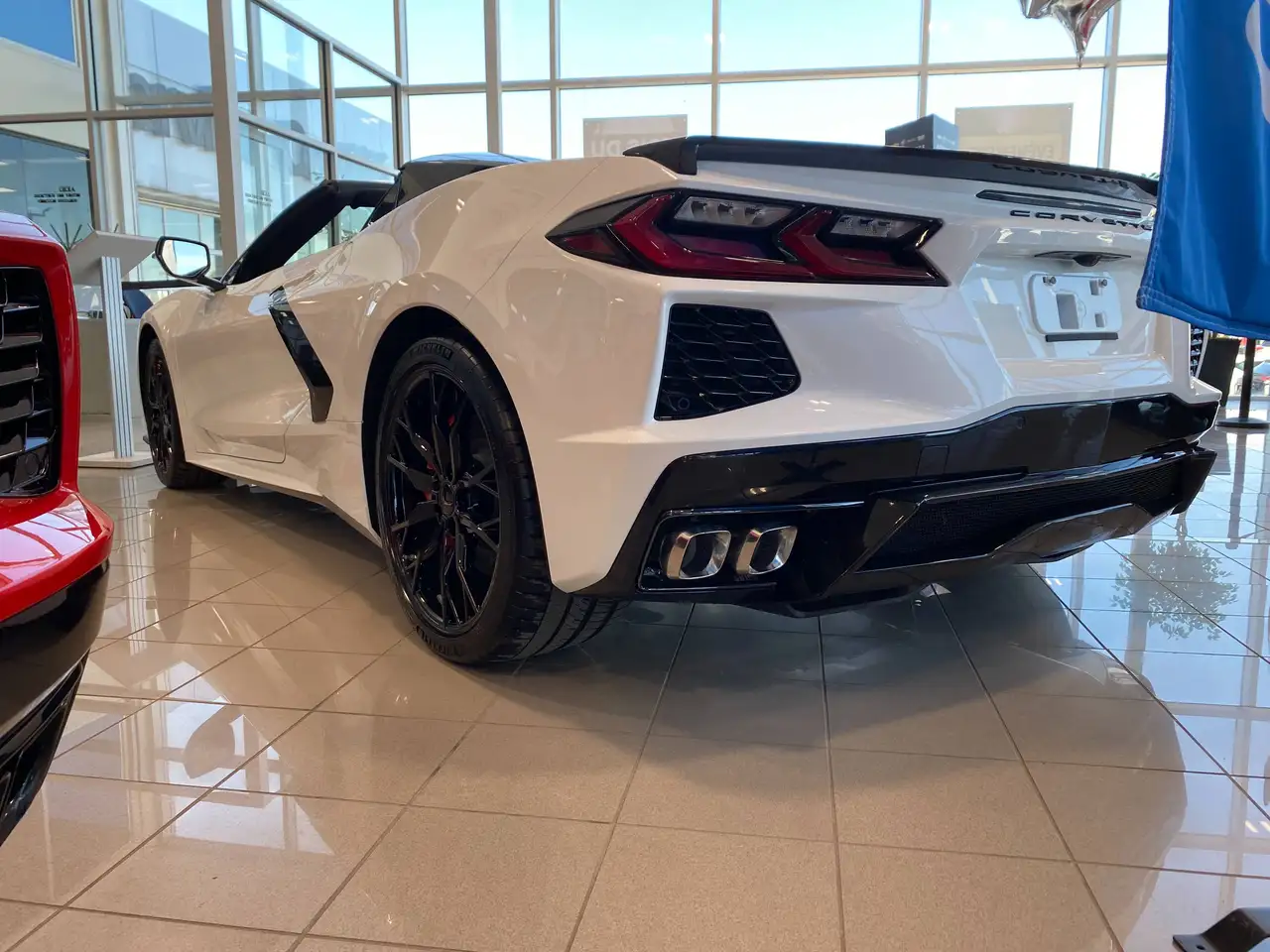 Chevrolet Corvette снимка Chevrolet Corvette