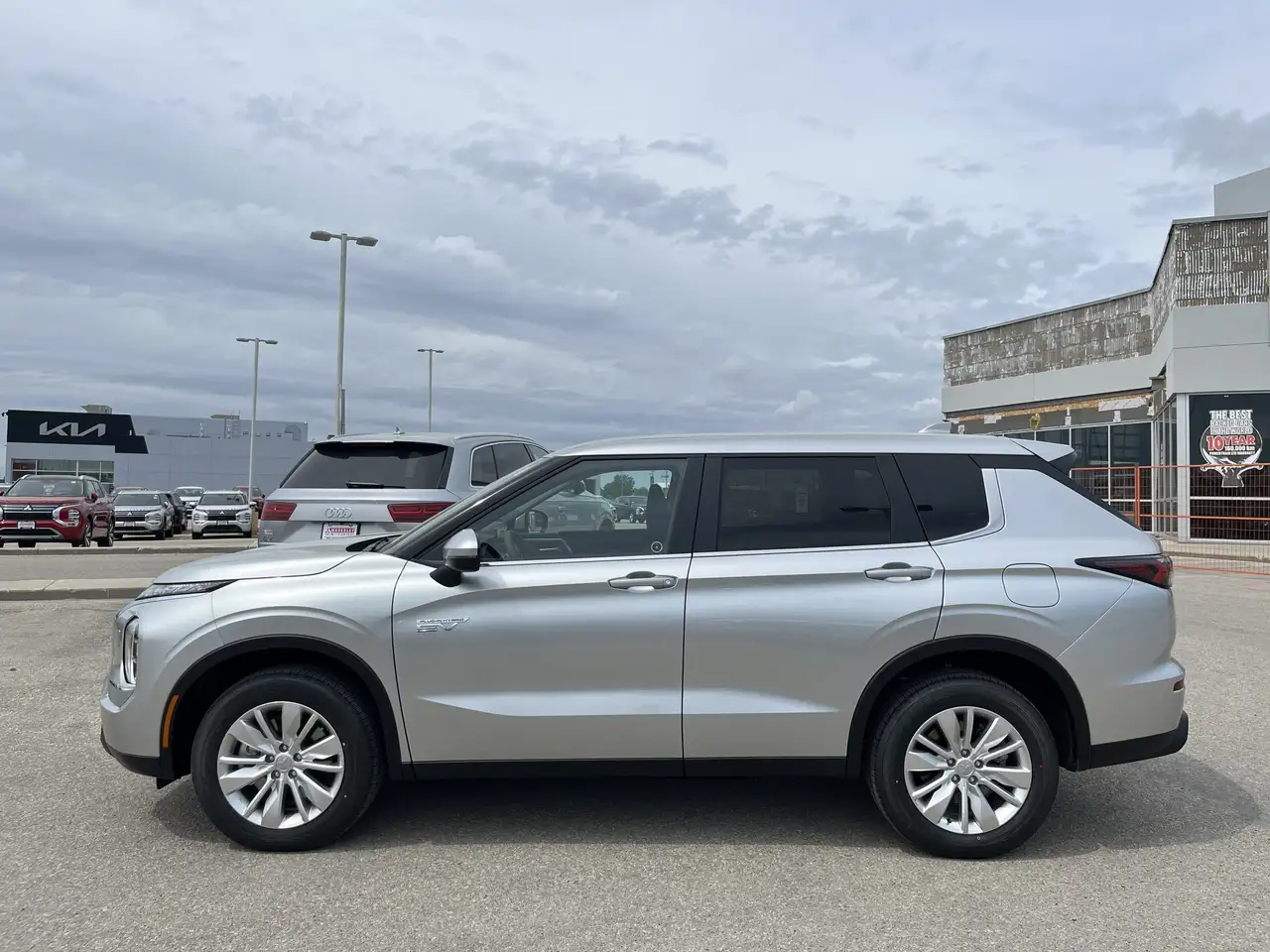 Mitsubishi Outlander снимка Mitsubishi Outlander