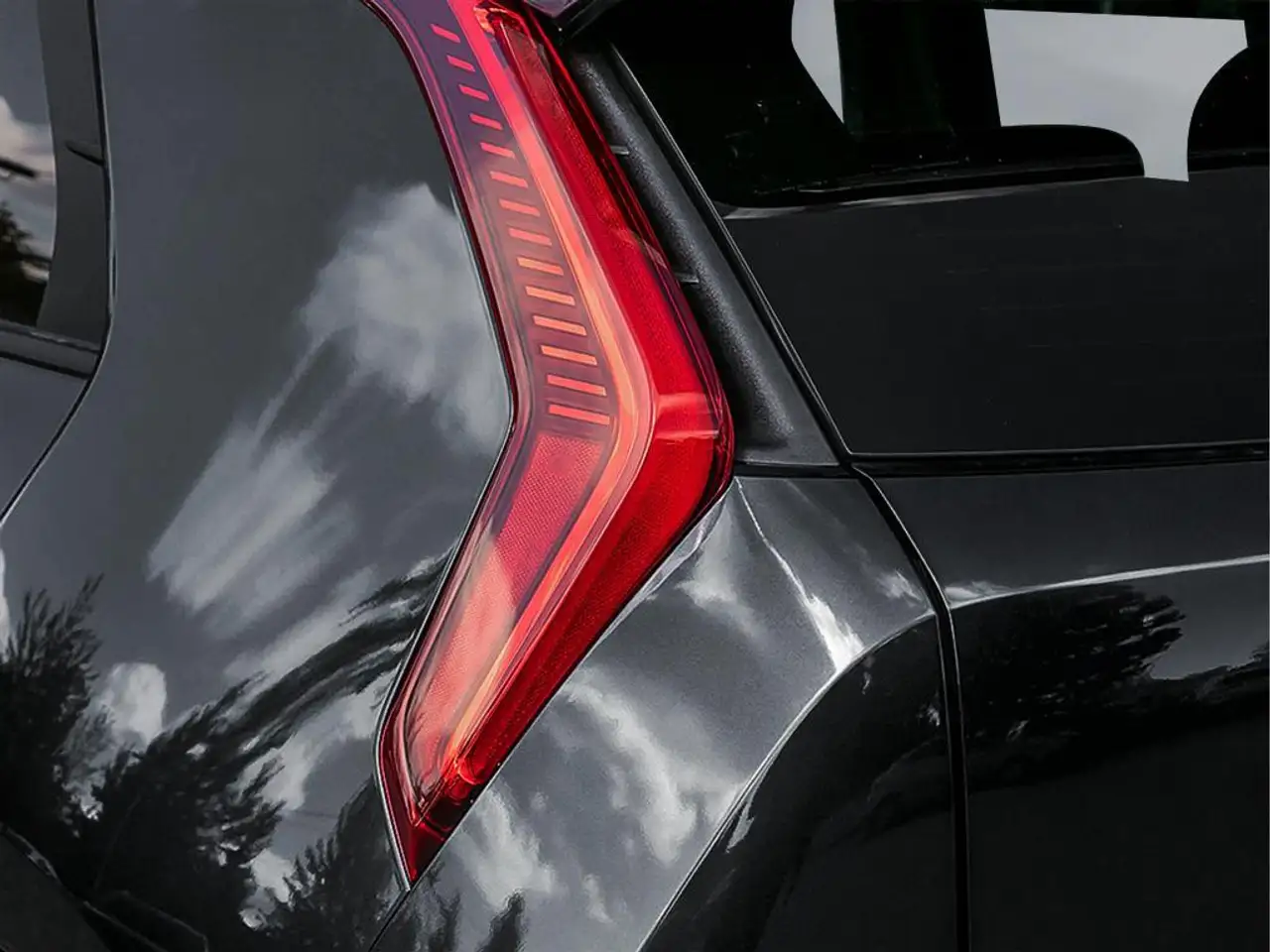 Kia Niro снимка Kia Niro