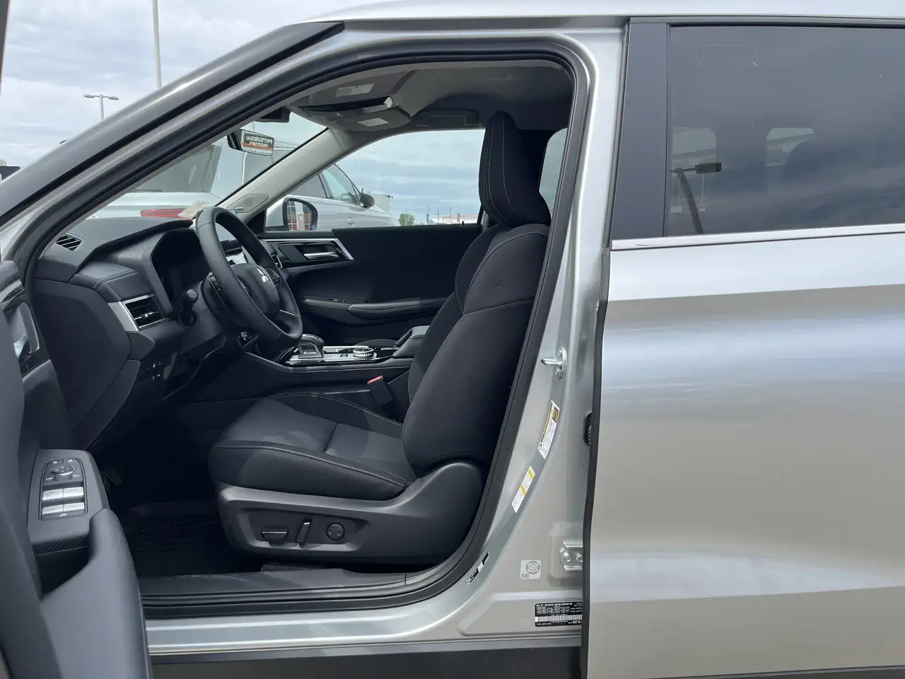 Mitsubishi Outlander снимка Mitsubishi Outlander