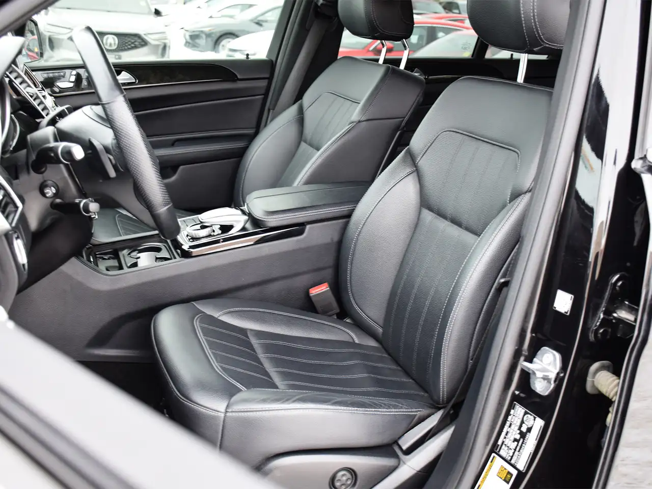 Mercedes-Benz GLE снимка Mercedes-Benz GLE