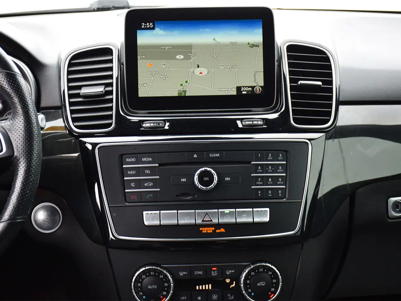 Mercedes-Benz GLE снимка Mercedes-Benz GLE