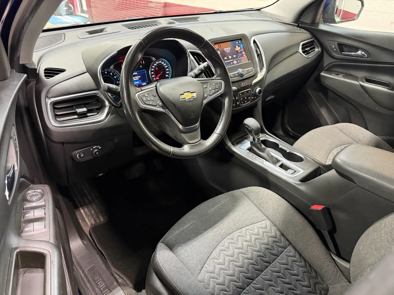 Chevrolet Equinox снимка Chevrolet Equinox