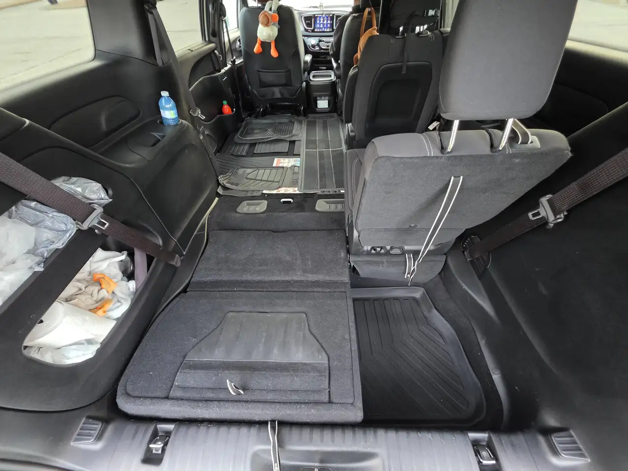 Chrysler Pacifica photo Chrysler Pacifica