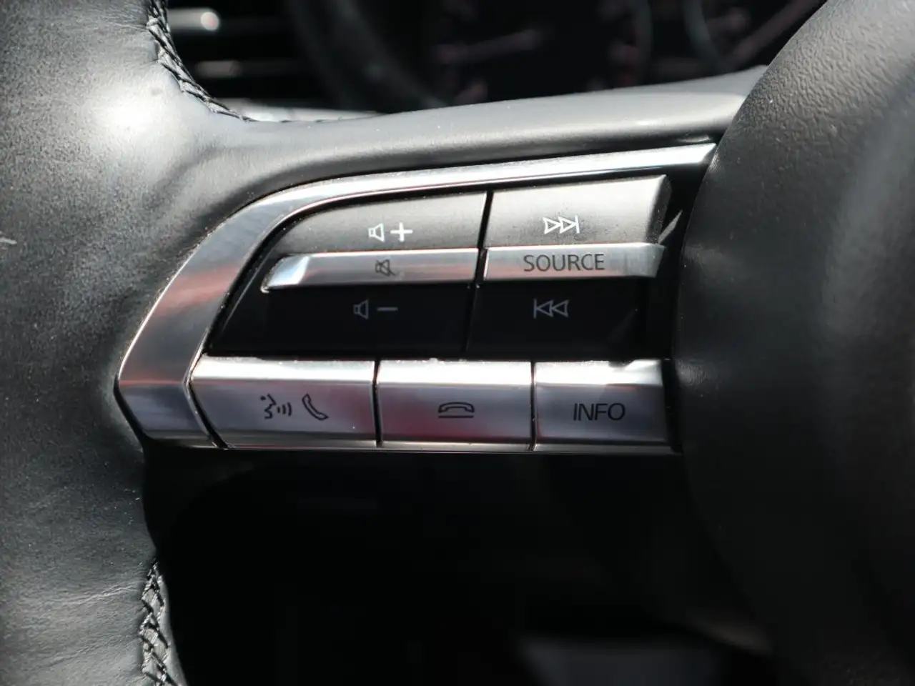 Mazda CX-30 снимка Mazda CX-30