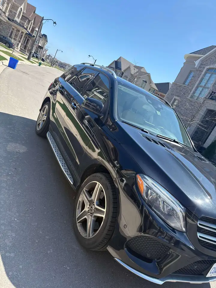 Mercedes-Benz GLE снимка Mercedes-Benz GLE