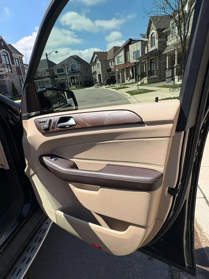 Mercedes-Benz GLE снимка Mercedes-Benz GLE