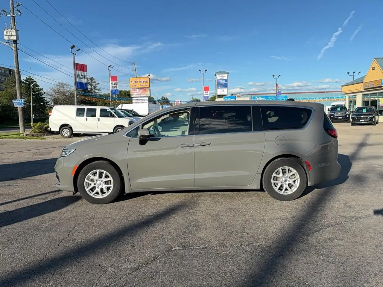 Chrysler Pacifica снимка Chrysler Pacifica