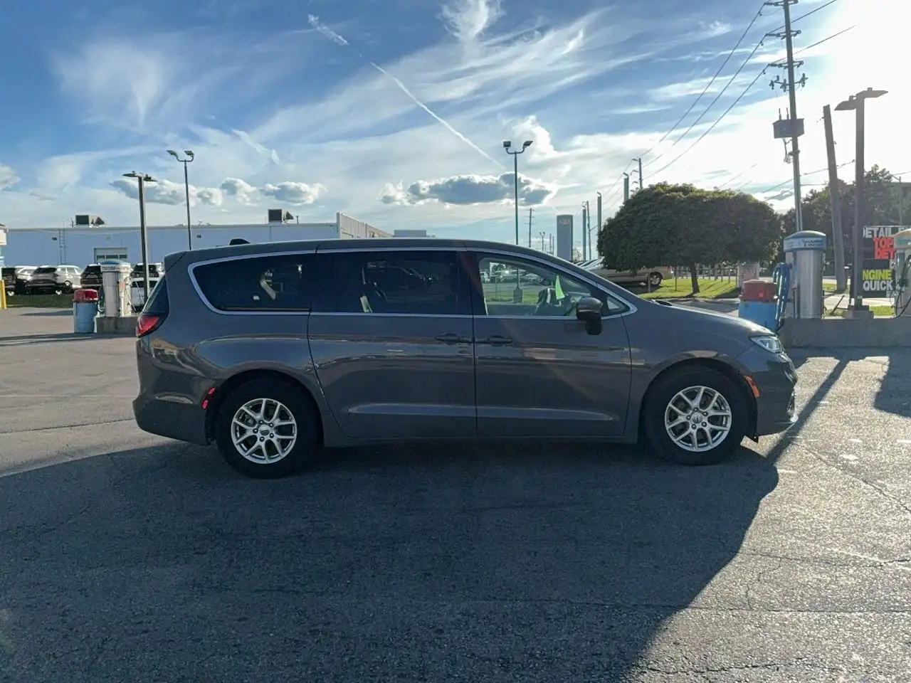 Chrysler Pacifica снимка Chrysler Pacifica