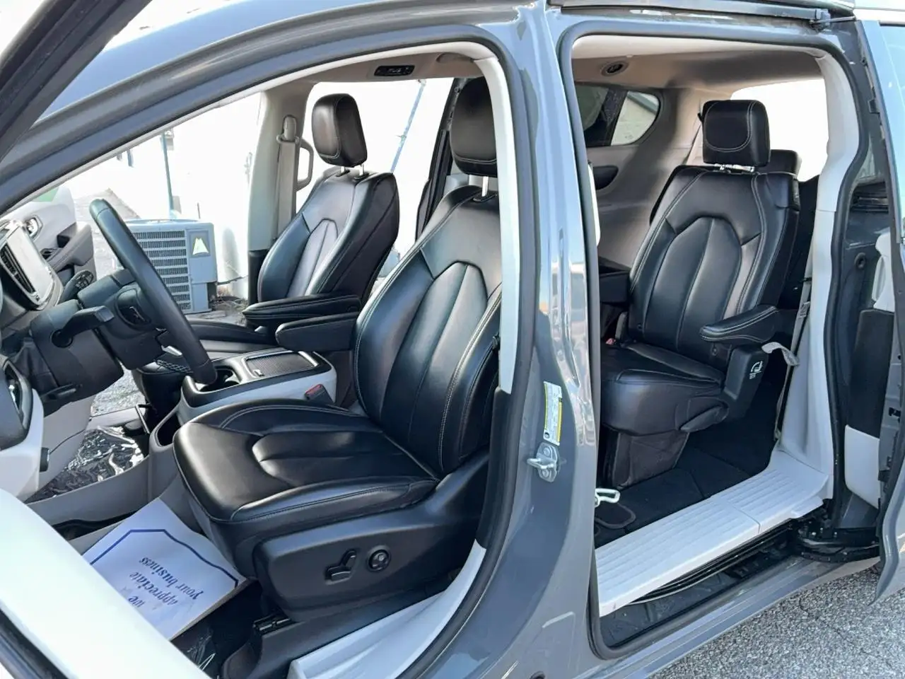 Chrysler Pacifica снимка Chrysler Pacifica
