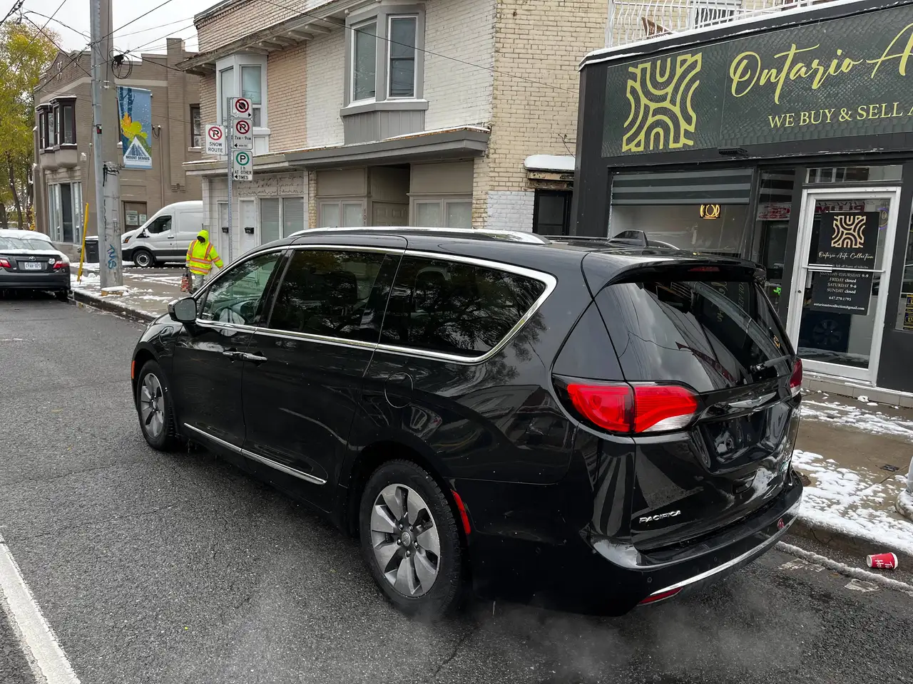 Chrysler Pacifica снимка Chrysler Pacifica