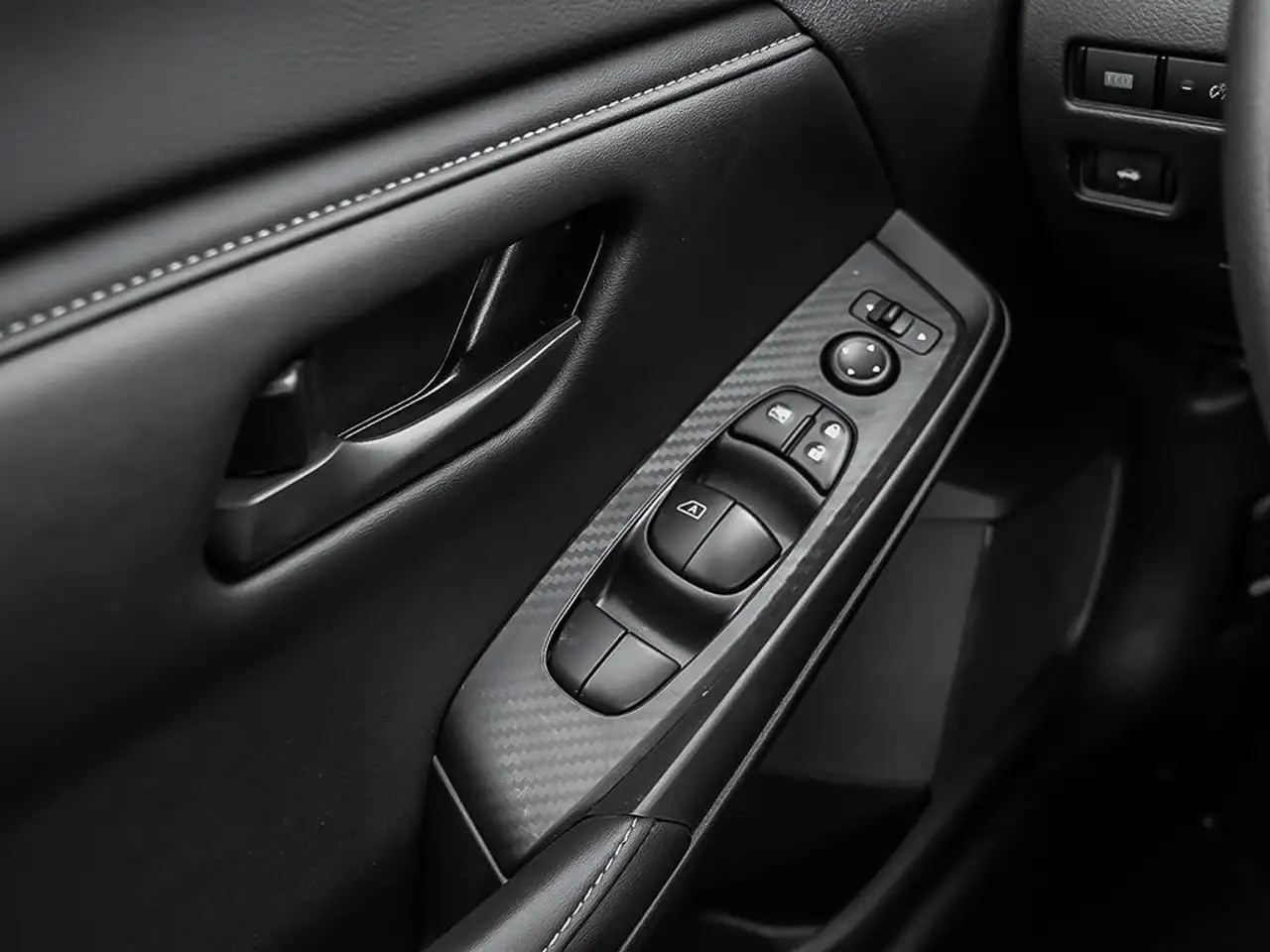 Nissan Sentra fotografie Nissan Sentra