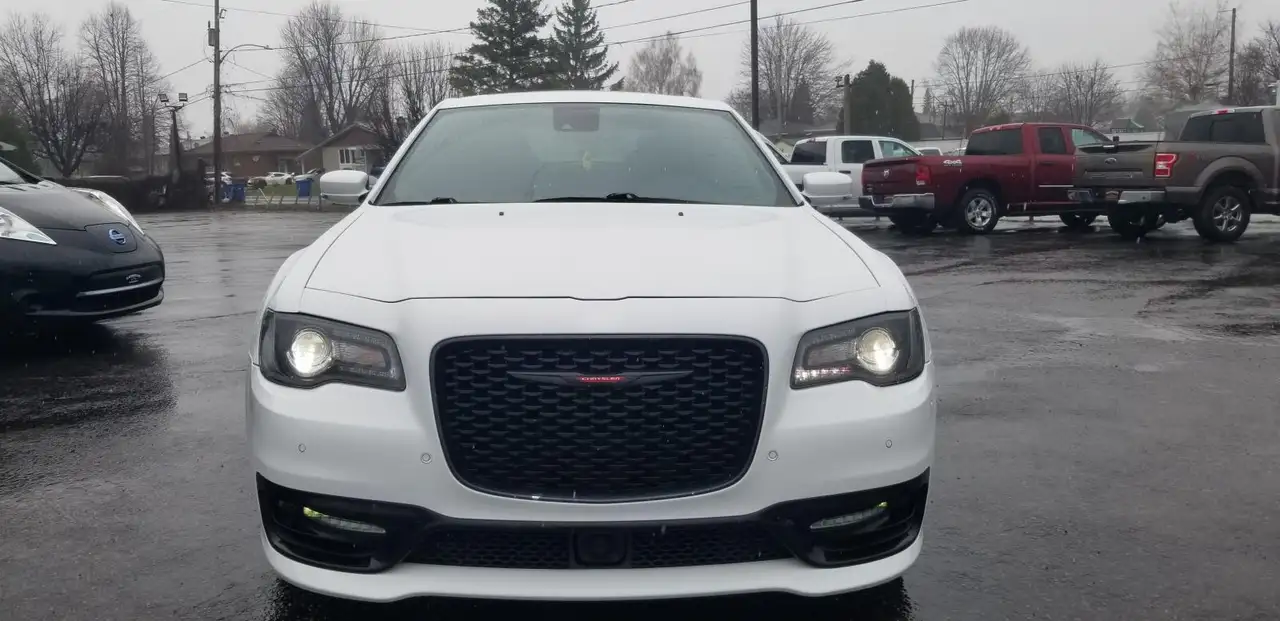 Chrysler 300 снимка Chrysler 300