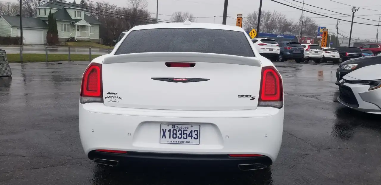 Chrysler 300 снимка Chrysler 300