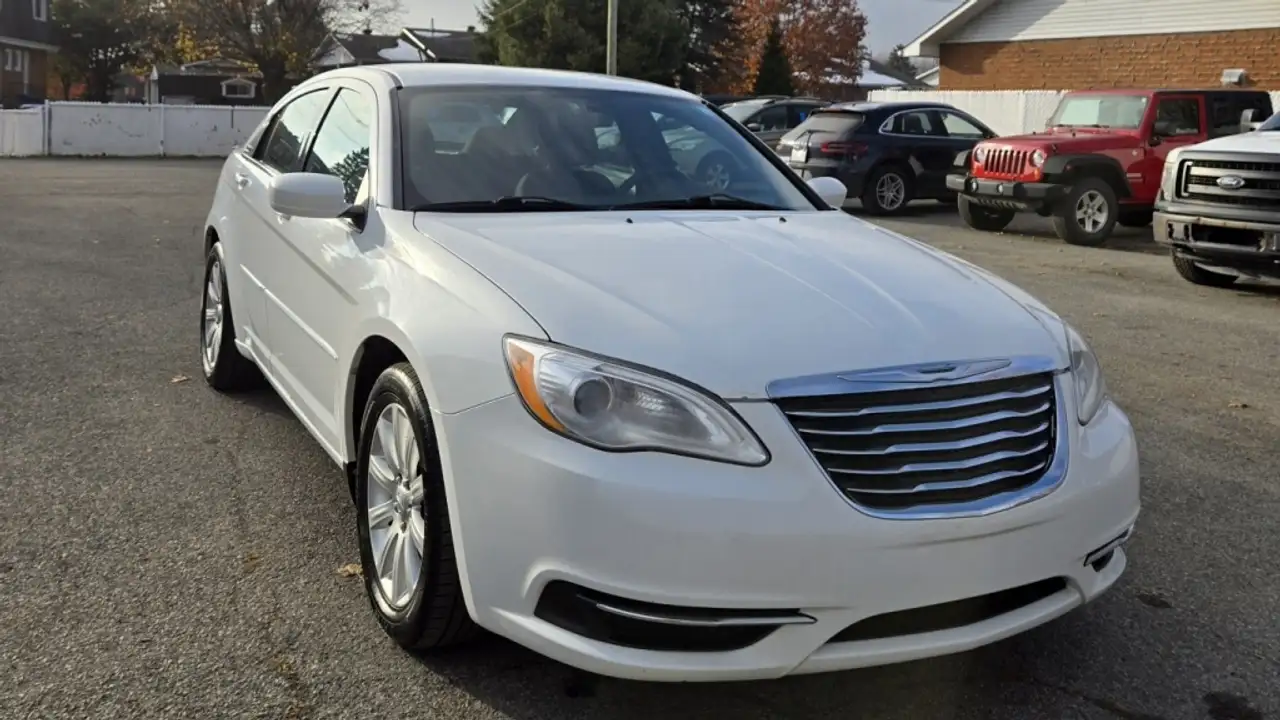 2011 Chrysler 200