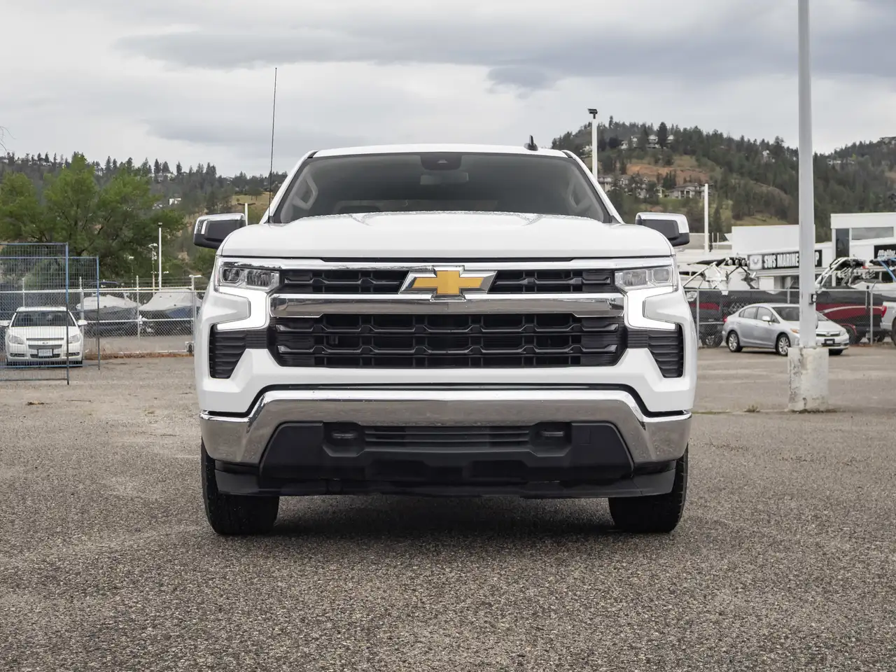 Chevrolet Silverado 1500 photo Chevrolet Silverado 1500