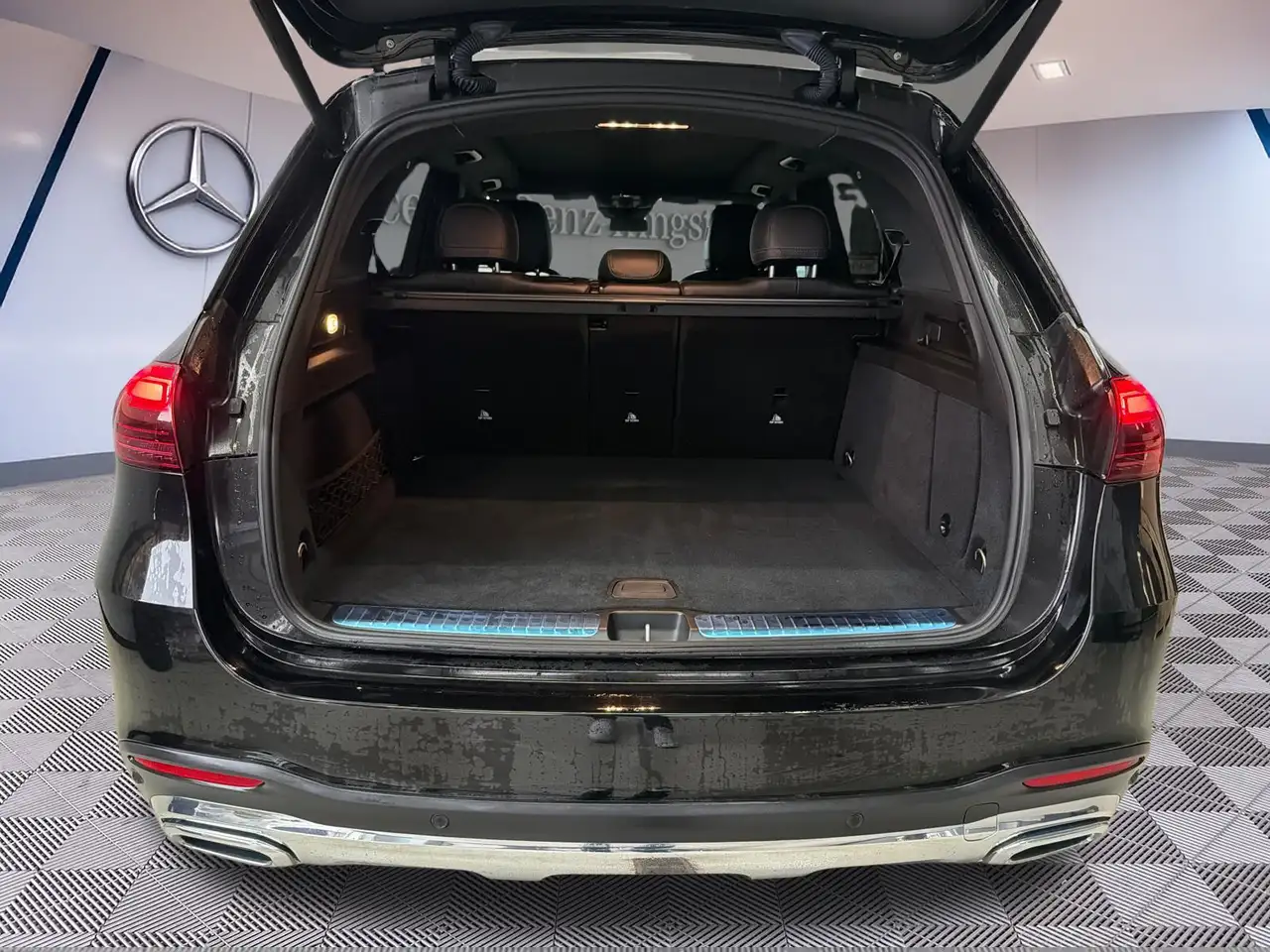 Mercedes-Benz GLE снимка Mercedes-Benz GLE