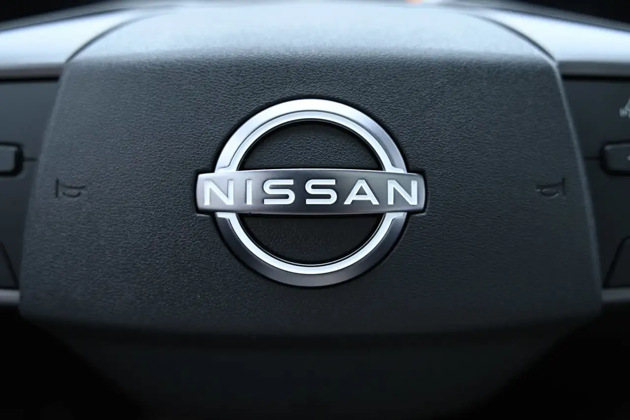 Nissan Sentra снимка Nissan Sentra