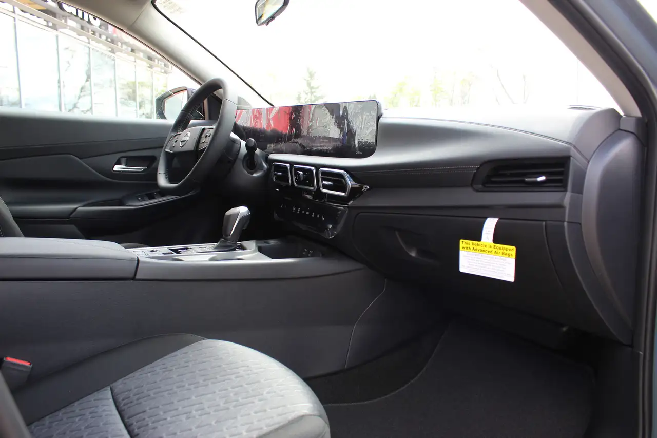 Nissan Sentra снимка Nissan Sentra