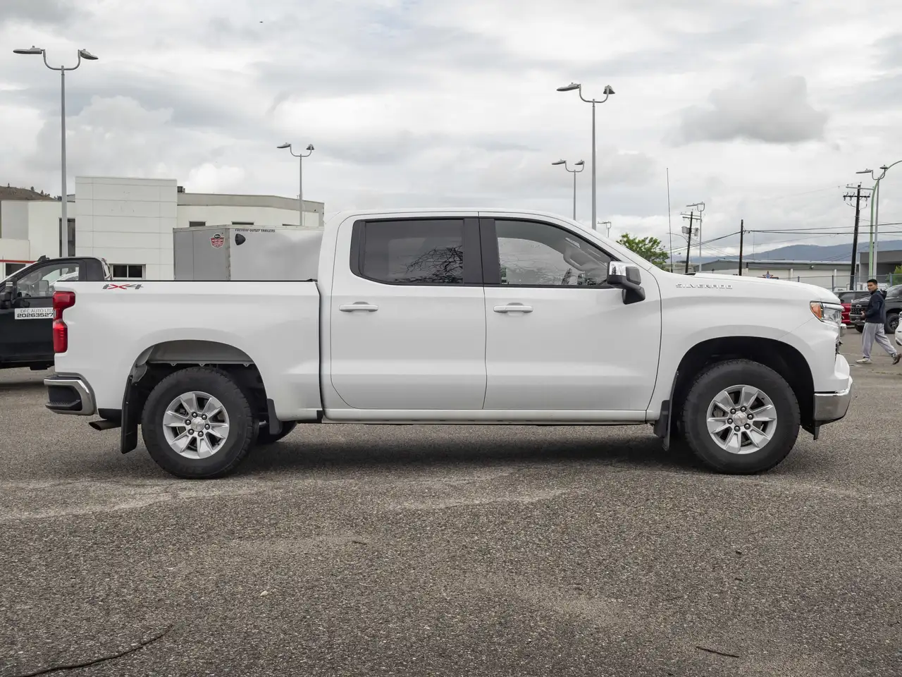 Chevrolet Silverado 1500 photo Chevrolet Silverado 1500