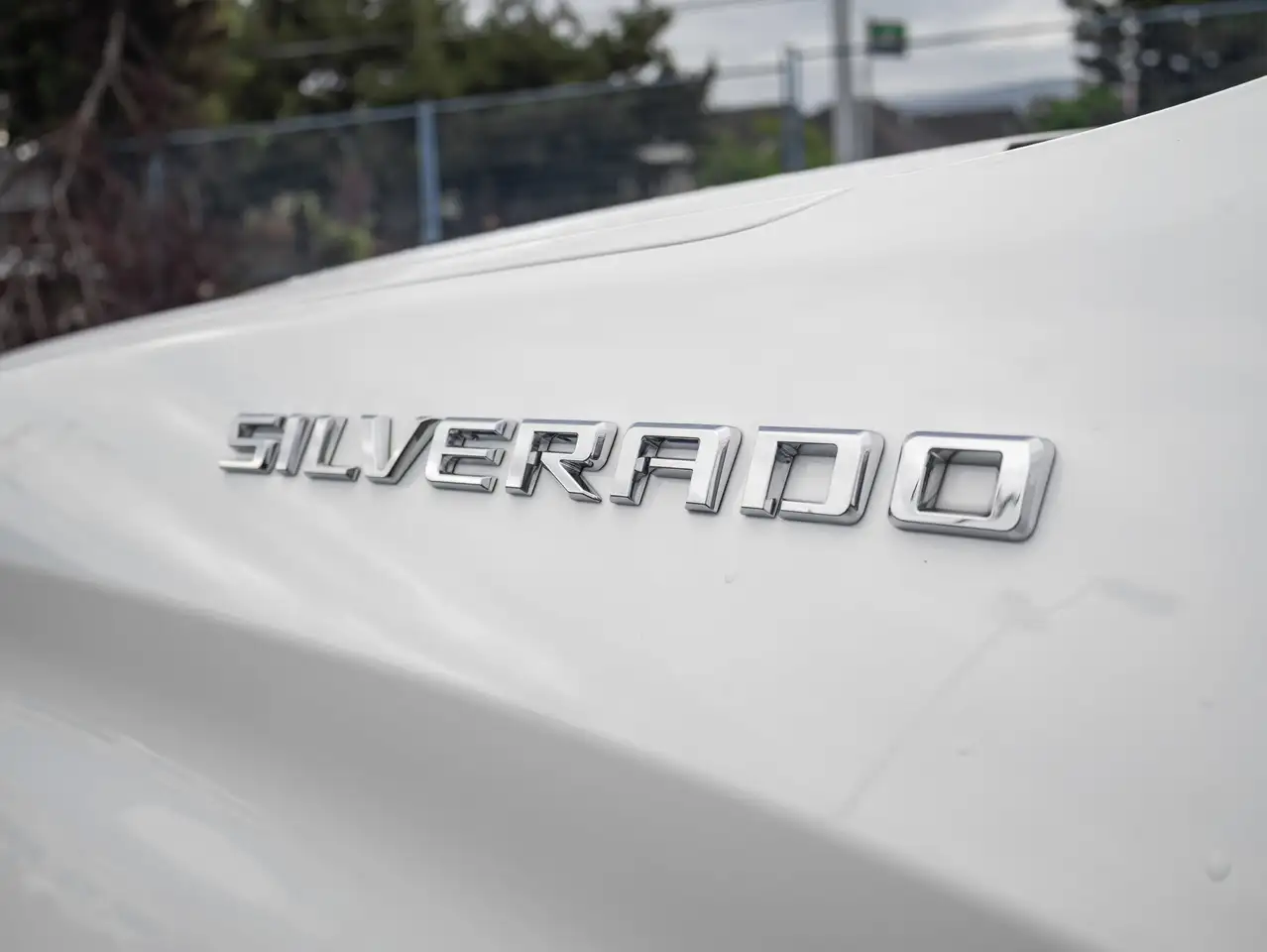 Chevrolet Silverado 1500 photo Chevrolet Silverado 1500