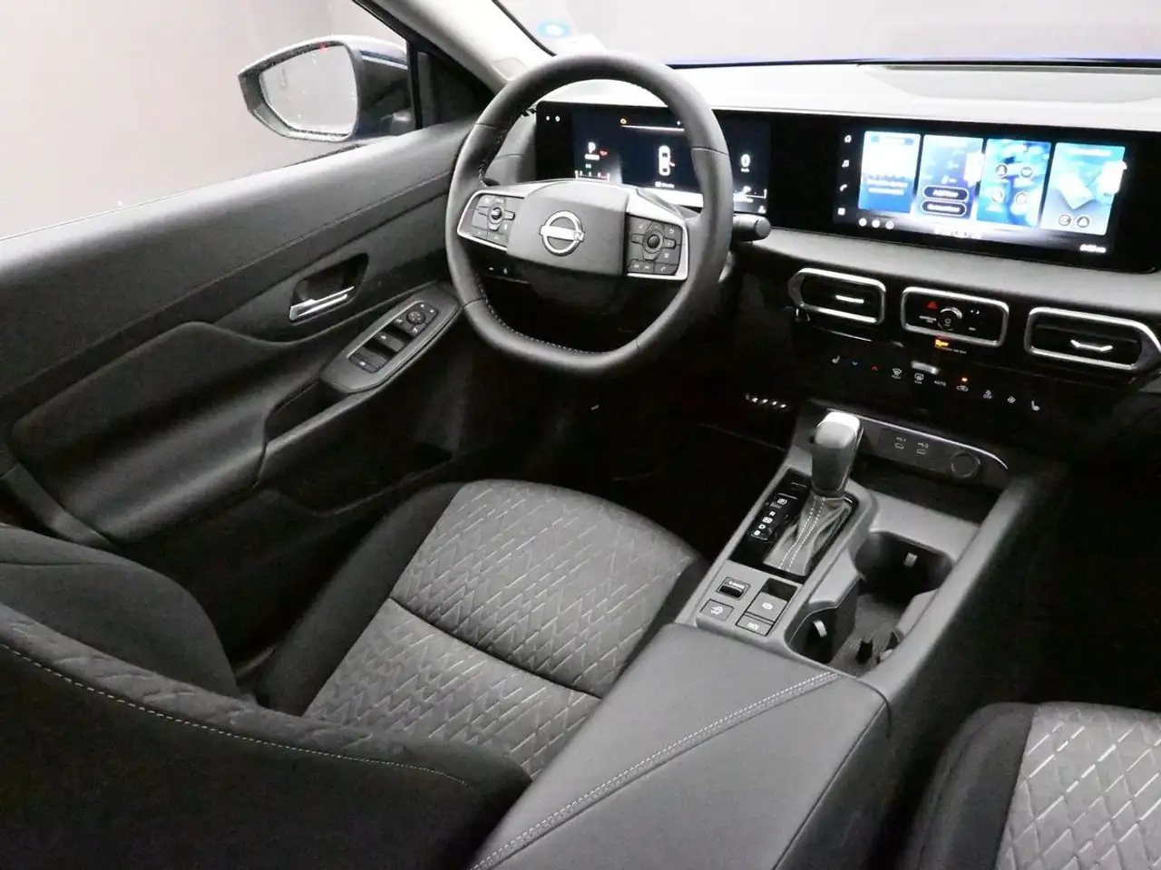 Nissan Sentra снимка Nissan Sentra