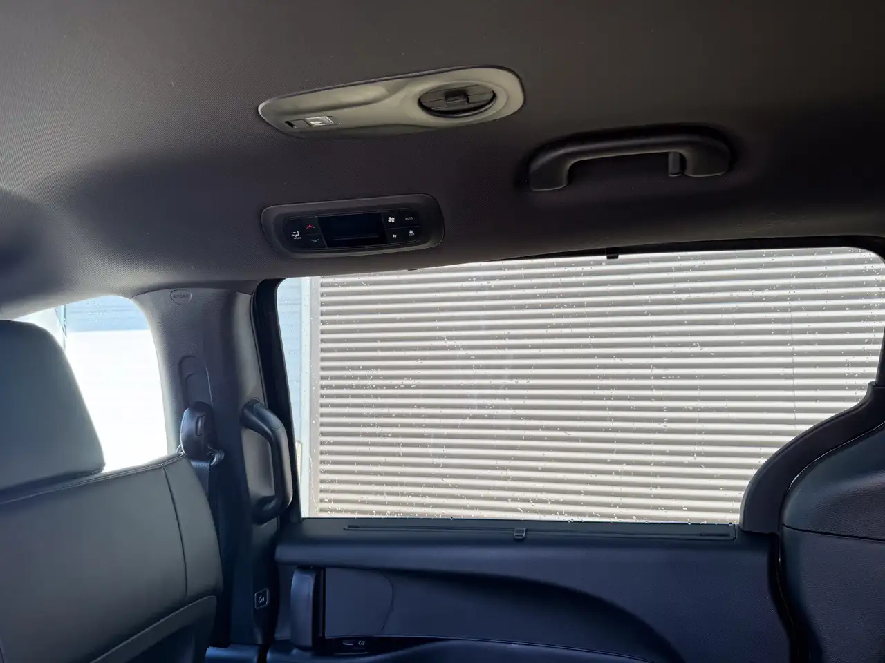 Chrysler Grand Caravan photo Chrysler Grand Caravan