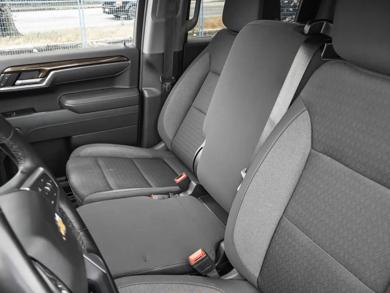 Chevrolet Silverado 1500 photo Chevrolet Silverado 1500