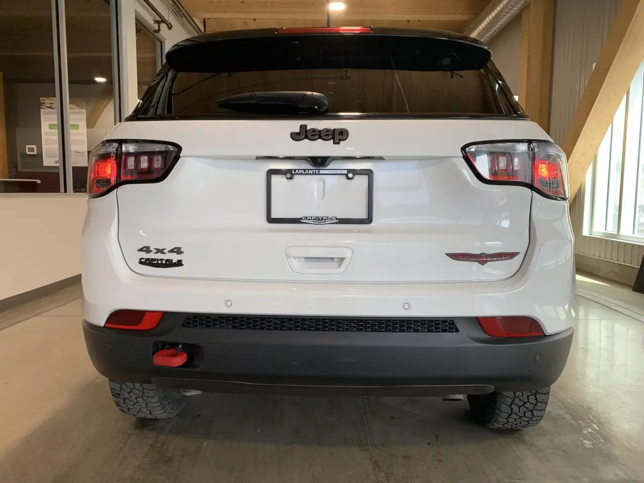 Jeep Compass снимка Jeep Compass