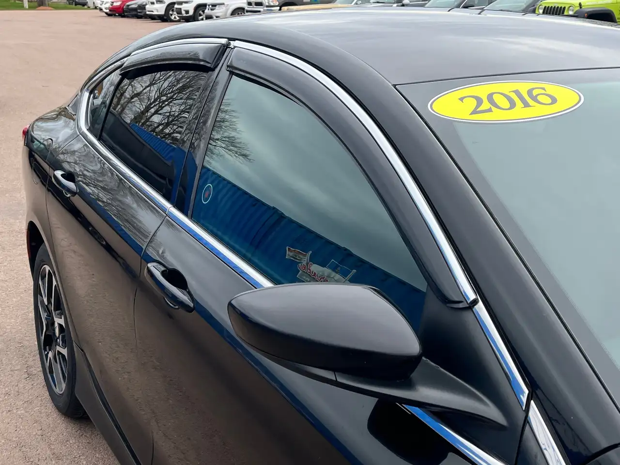 Chrysler 200 снимка Chrysler 200