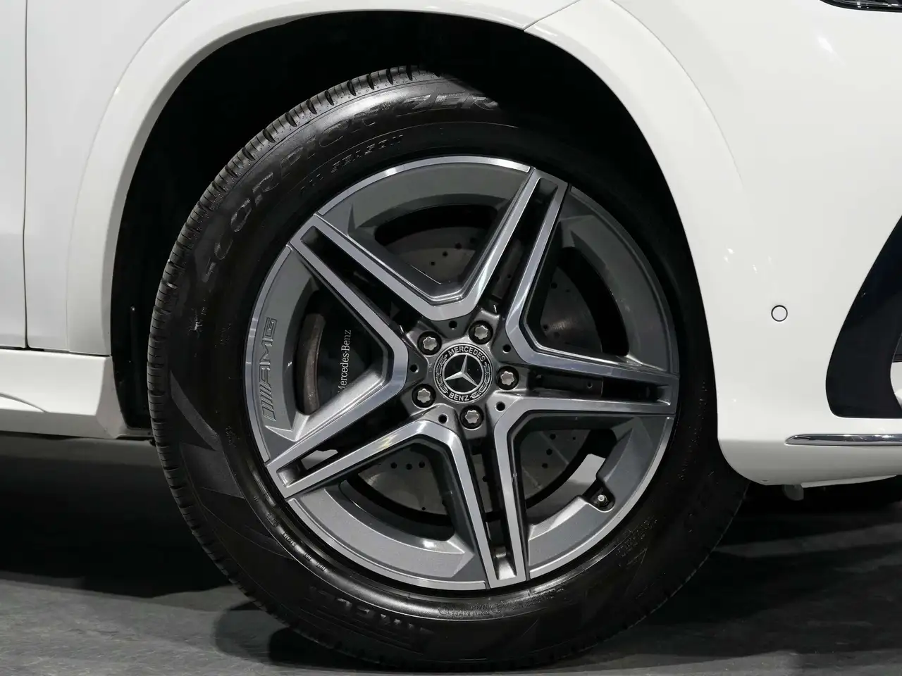 Mercedes-Benz GLE снимка Mercedes-Benz GLE