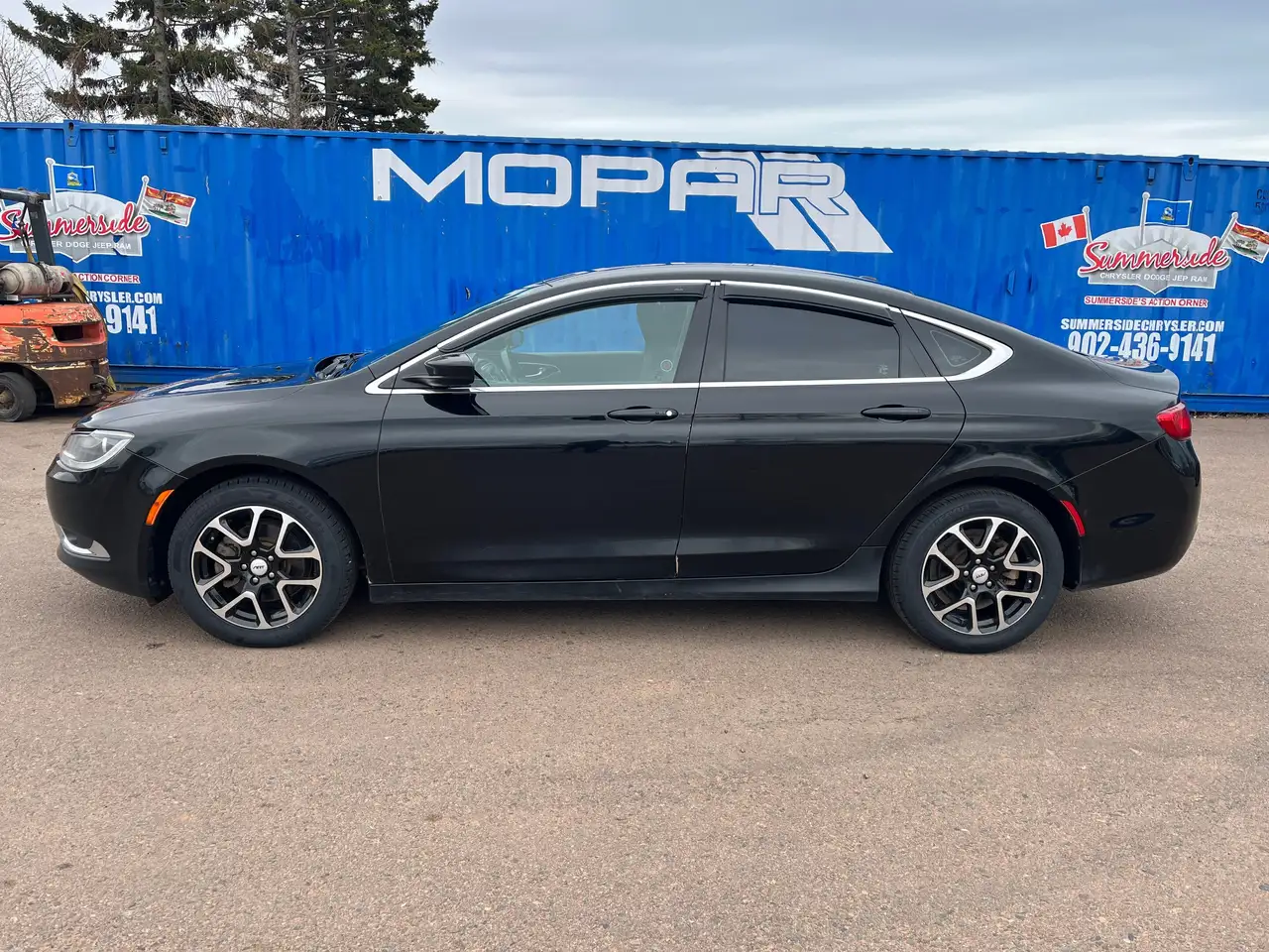 Chrysler 200 снимка Chrysler 200