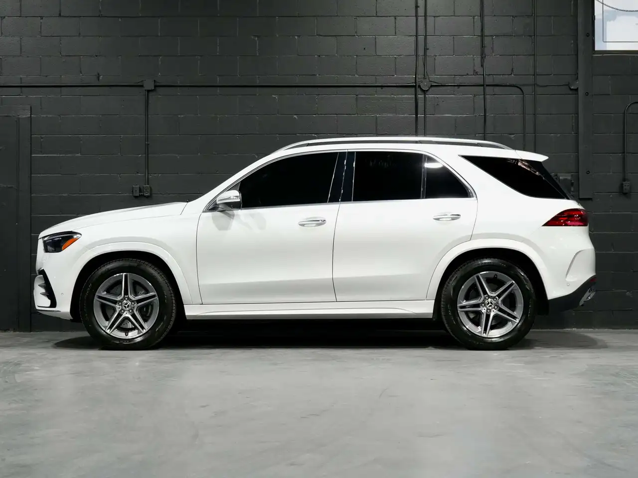 Mercedes-Benz GLE снимка Mercedes-Benz GLE