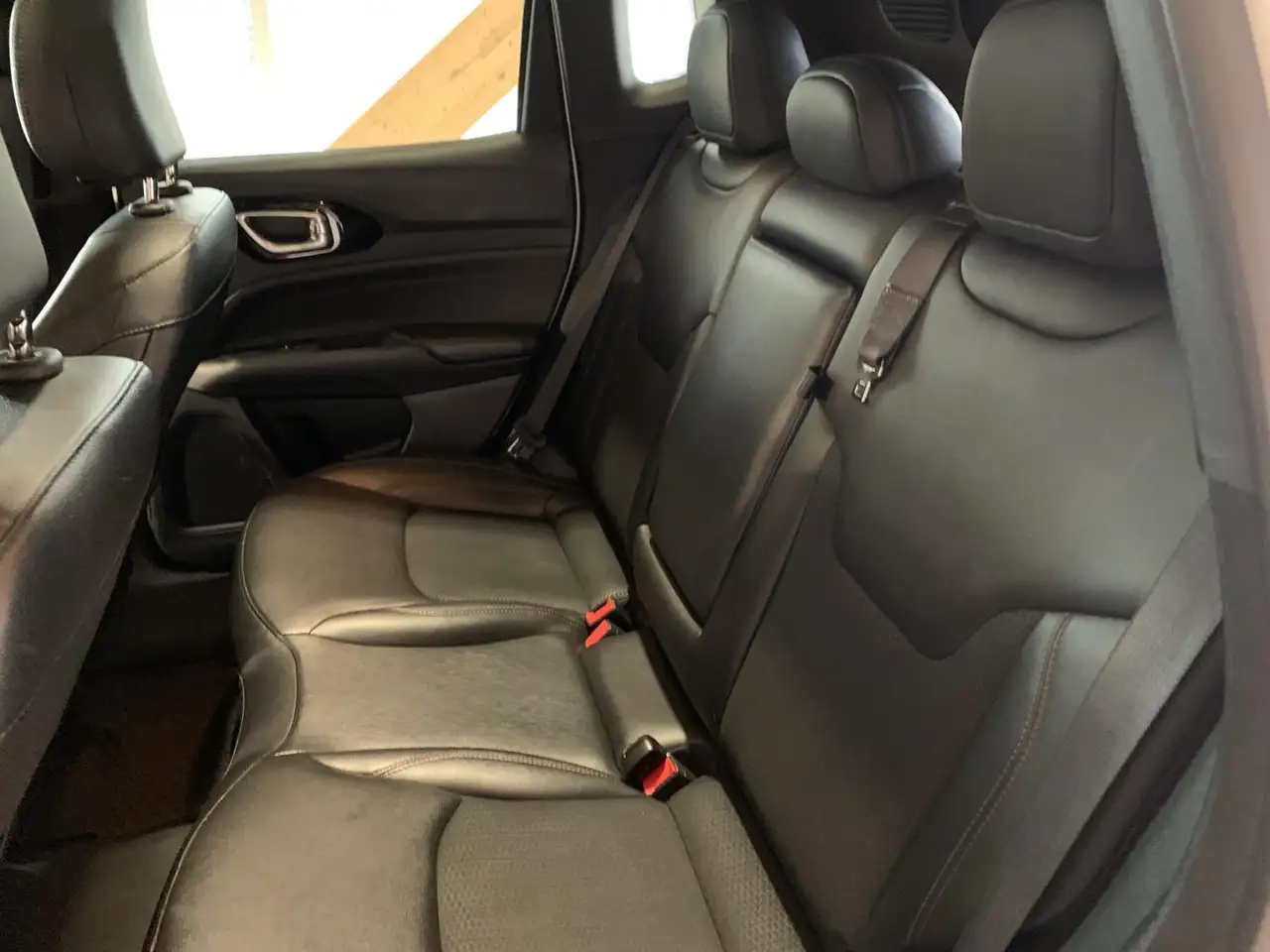 Jeep Compass снимка Jeep Compass