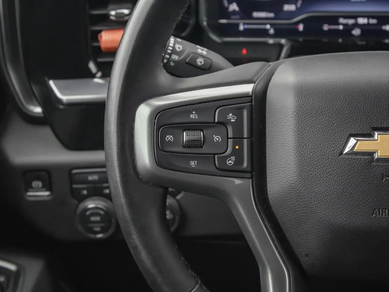 Chevrolet Silverado 1500 photo Chevrolet Silverado 1500