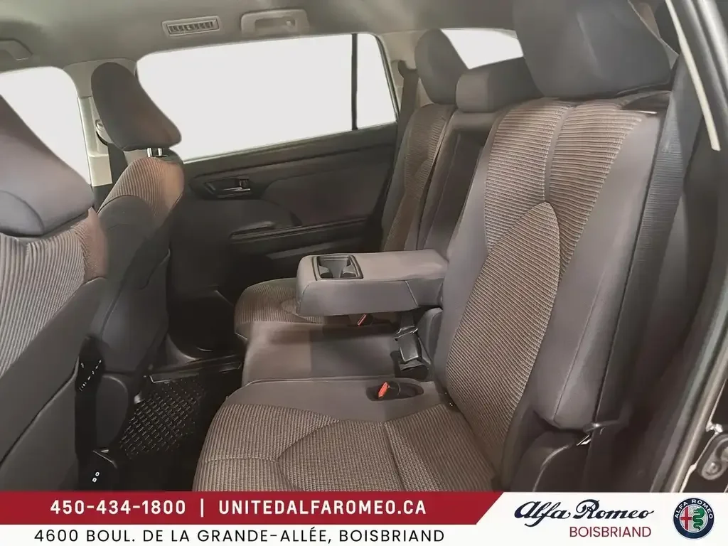 Toyota Highlander снимка Toyota Highlander