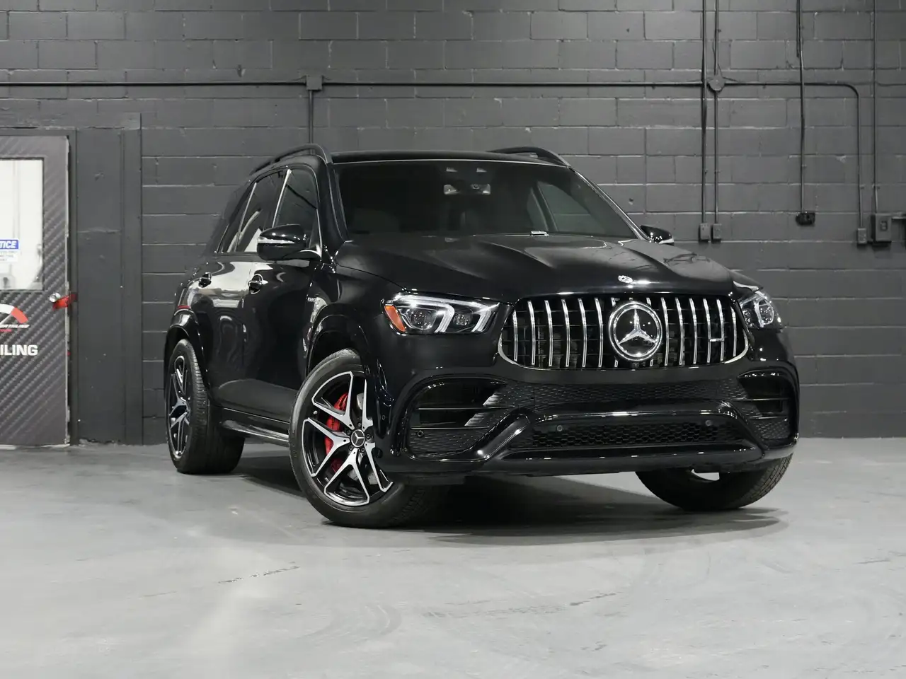 Mercedes-Benz GLE снимка Mercedes-Benz GLE