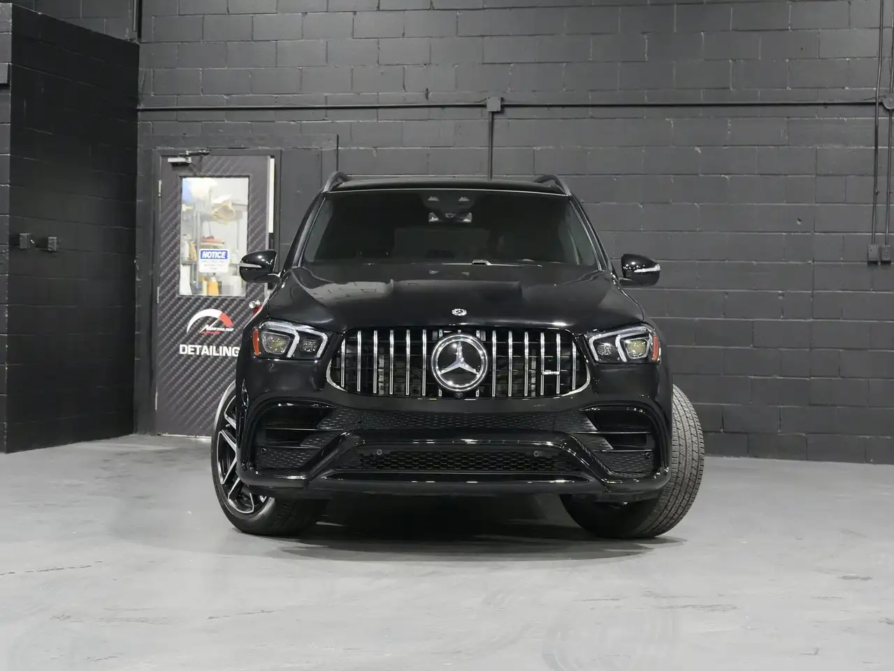 Mercedes-Benz GLE снимка Mercedes-Benz GLE