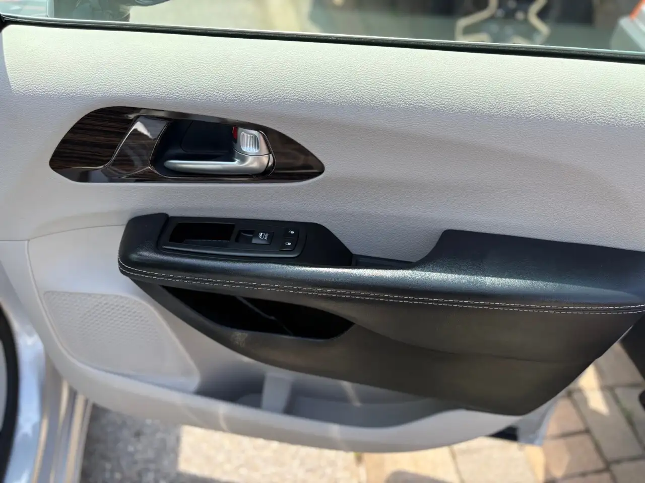 Chrysler Pacifica снимка Chrysler Pacifica