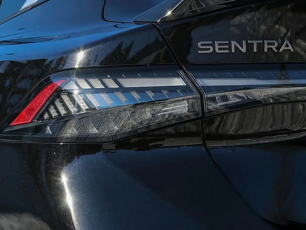 Nissan Sentra fotografie Nissan Sentra