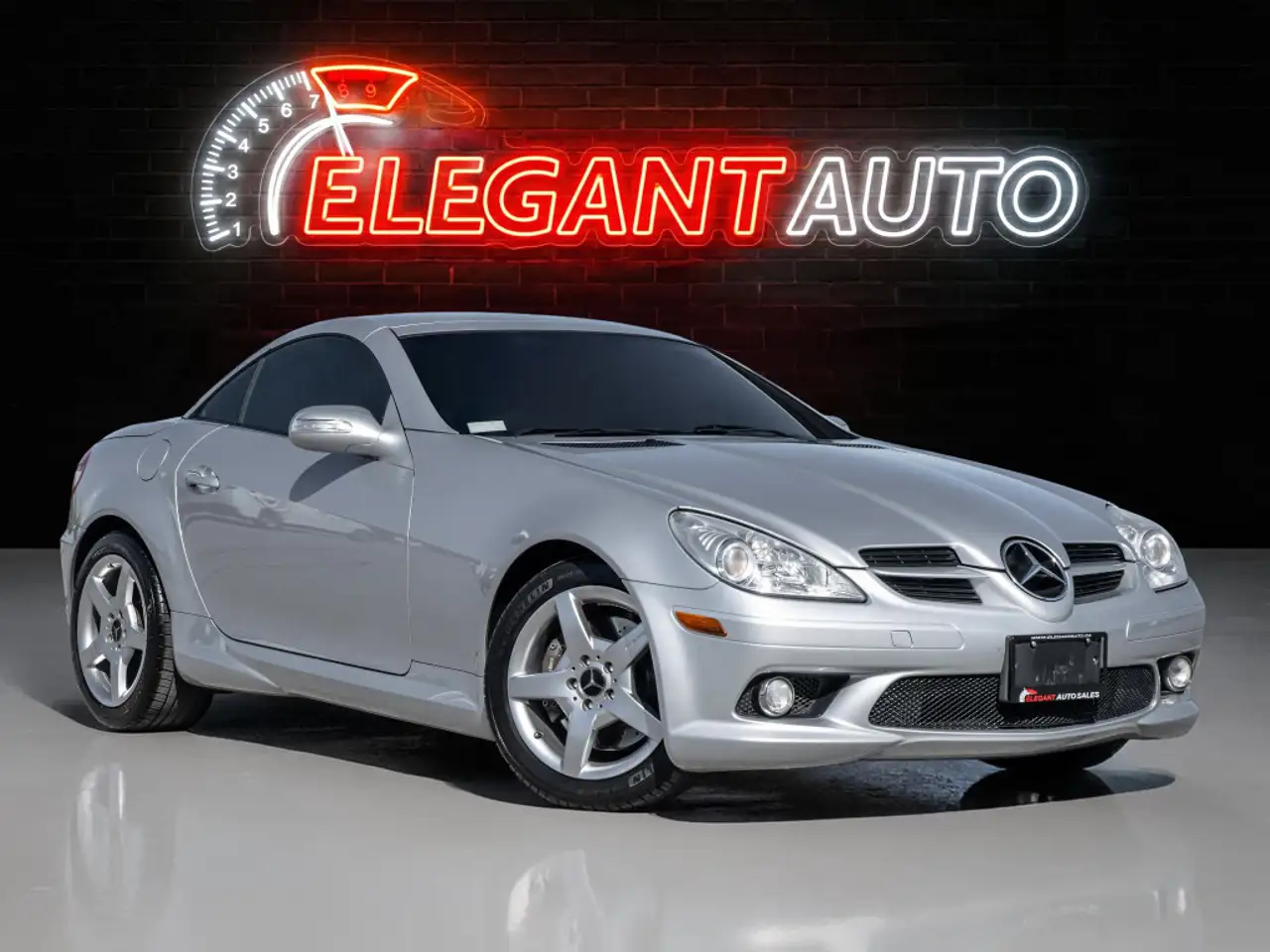 Mercedes-Benz SLK снимка Mercedes-Benz SLK
