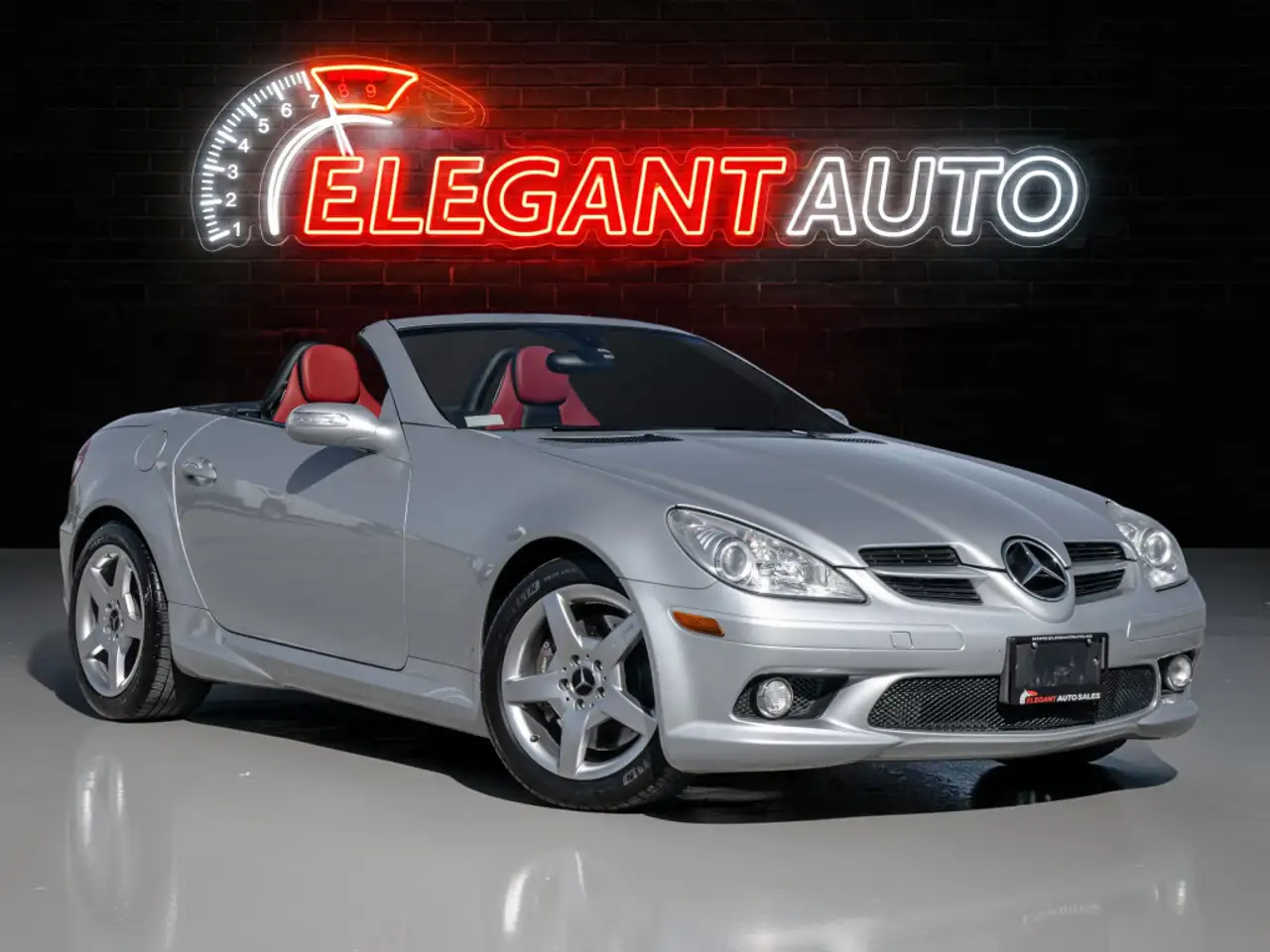 Mercedes-Benz SLK снимка Mercedes-Benz SLK