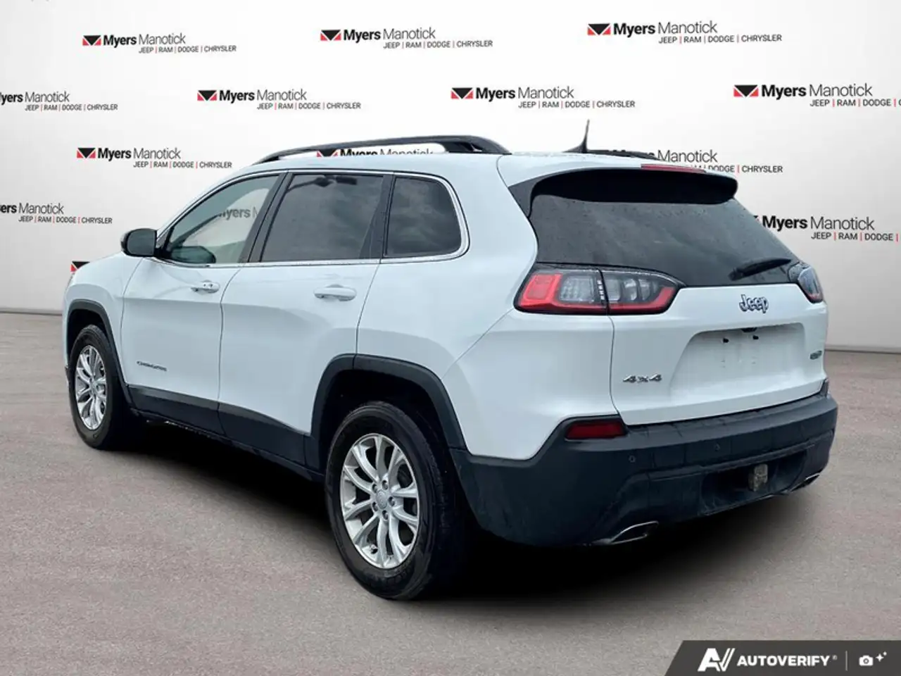 Jeep Cherokee снимка Jeep Cherokee