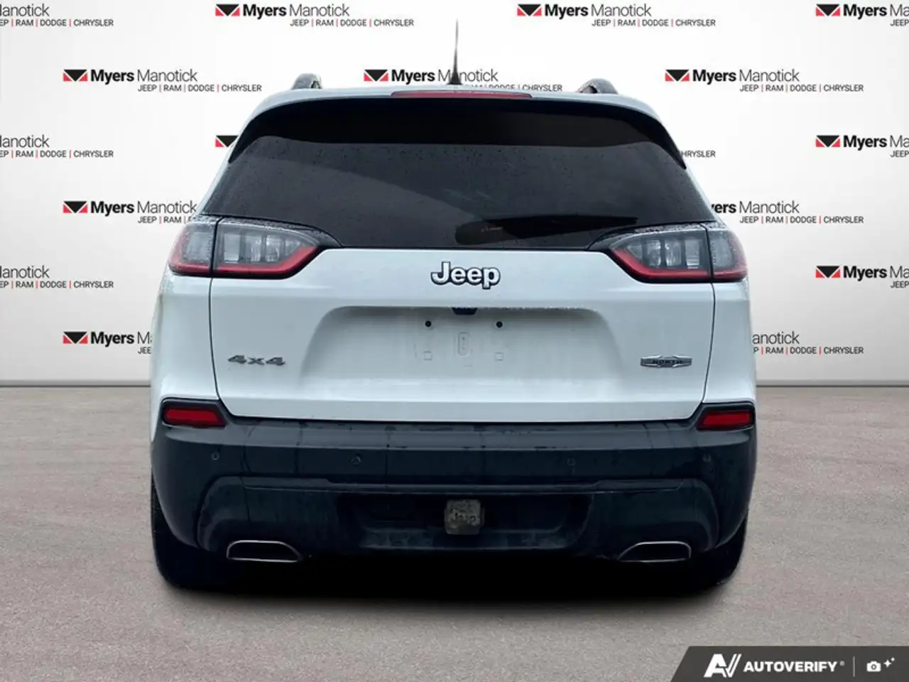 Jeep Cherokee снимка Jeep Cherokee