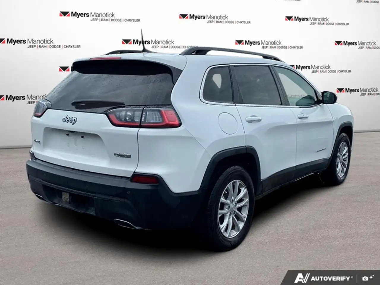 Jeep Cherokee снимка Jeep Cherokee