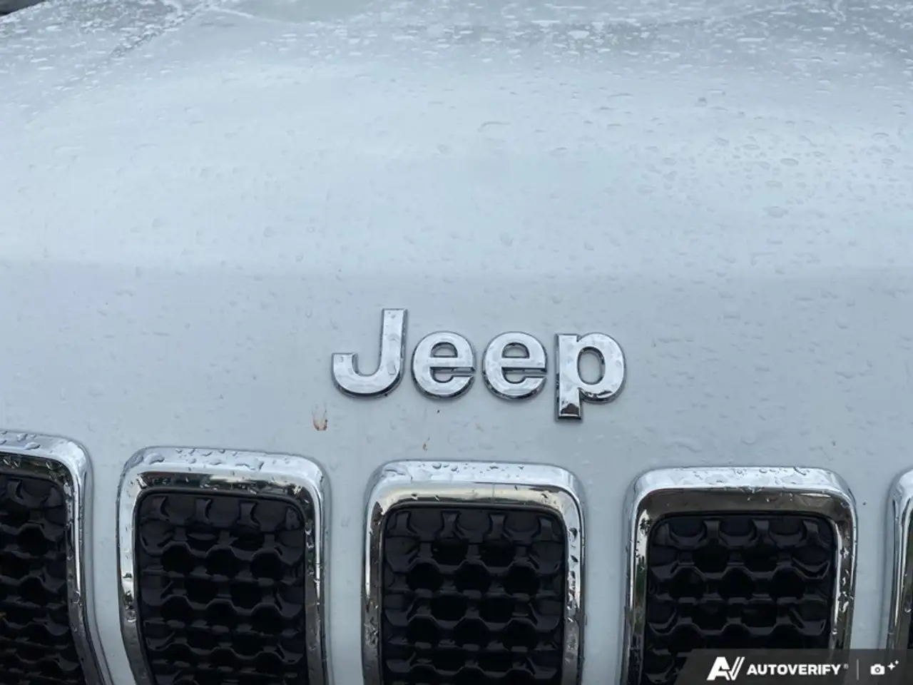 Jeep Cherokee снимка Jeep Cherokee