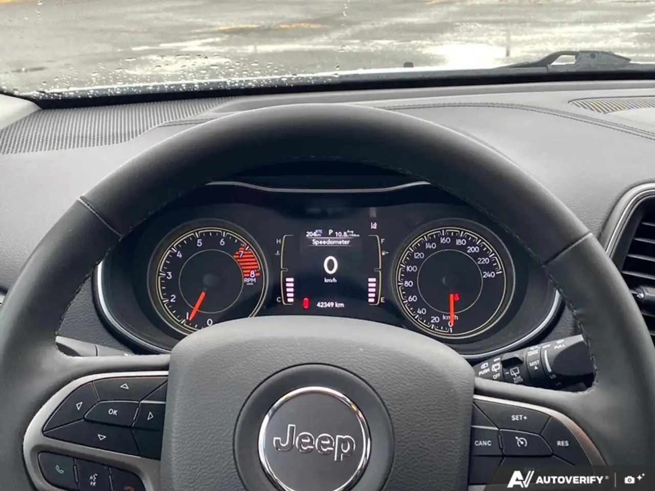 Jeep Cherokee снимка Jeep Cherokee