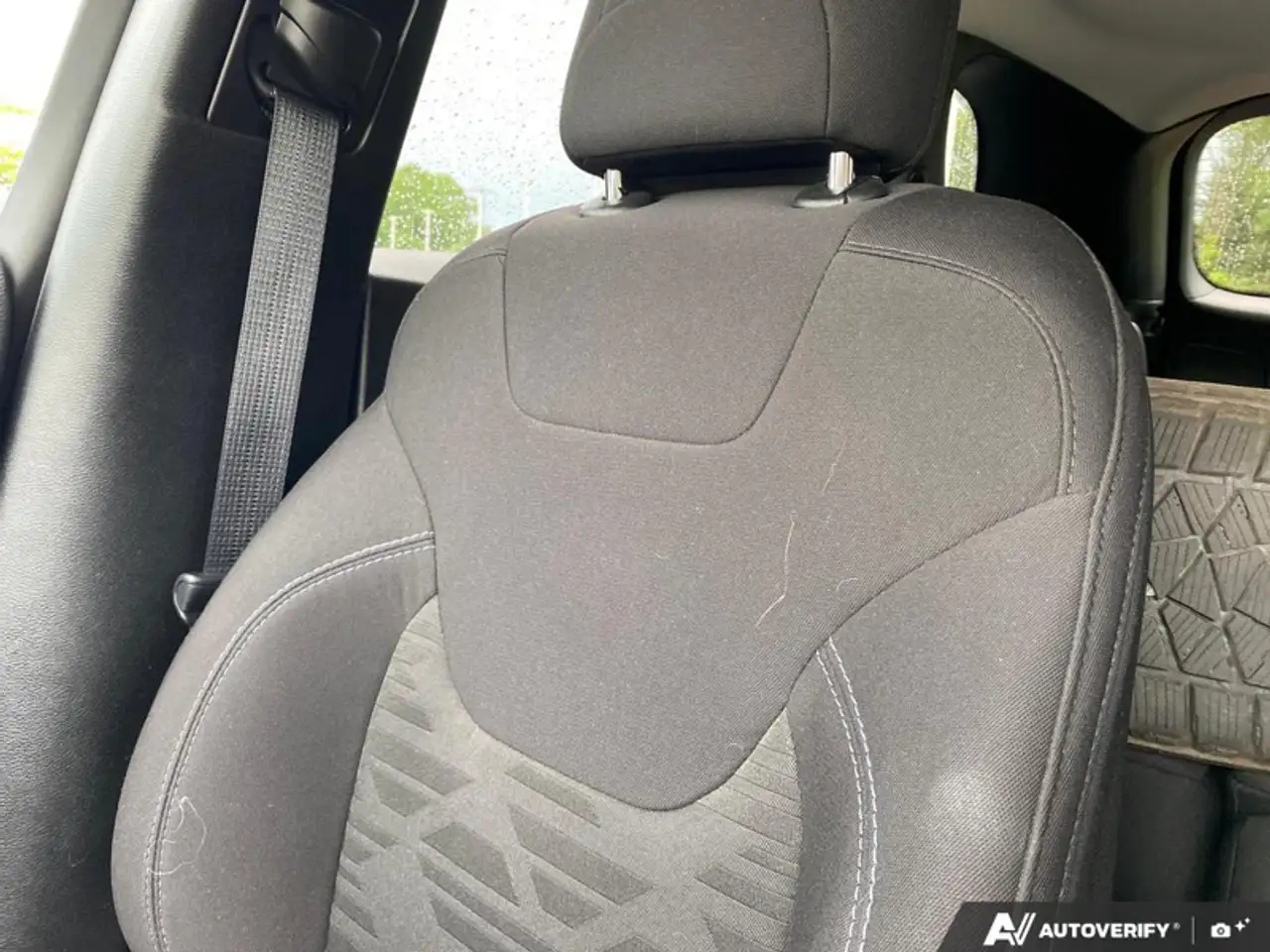 Jeep Cherokee снимка Jeep Cherokee
